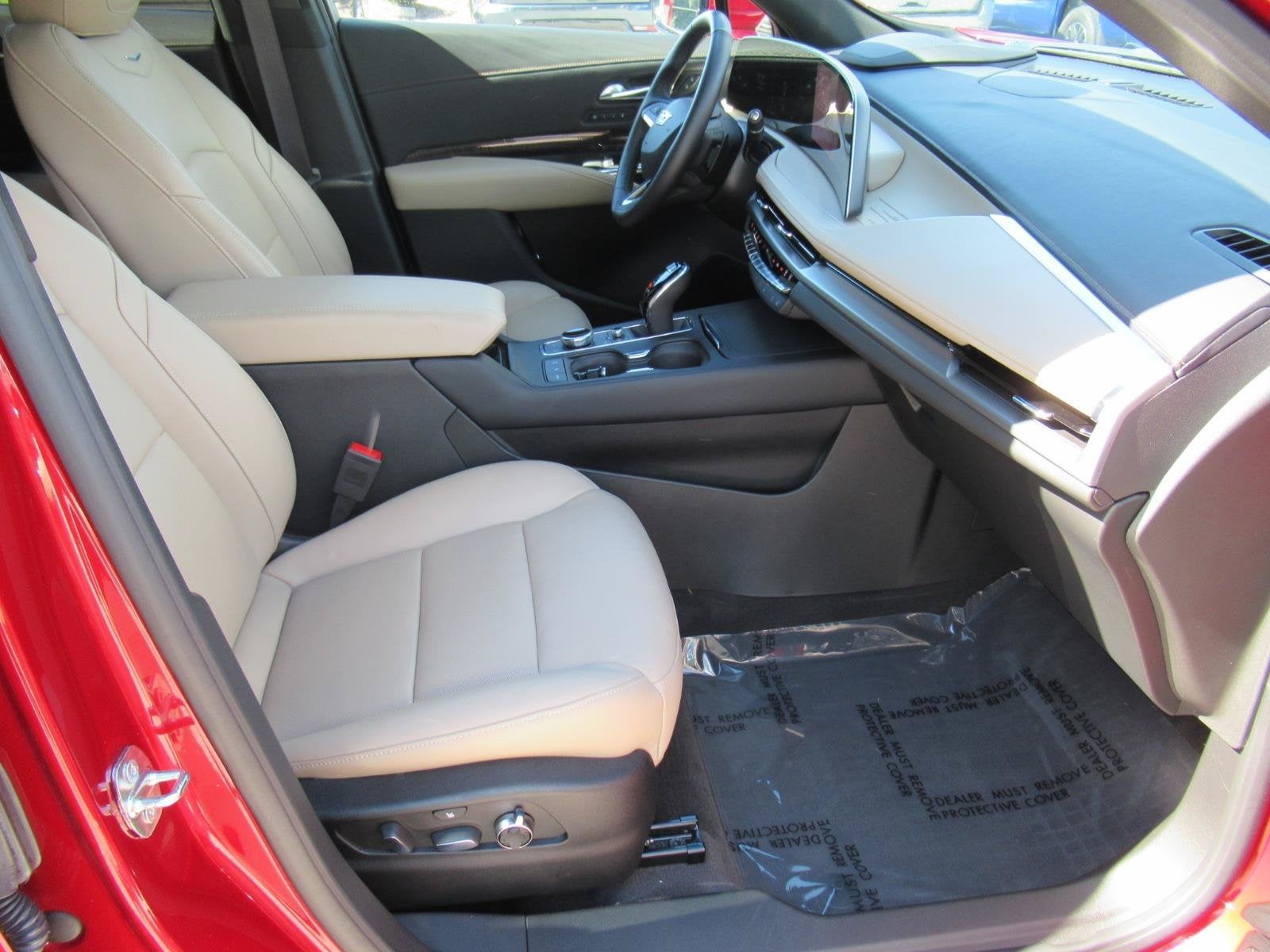 2024 Cadillac XT4 Premium Luxury
