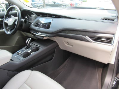 2022 Cadillac XT4 AWD Premium Luxury