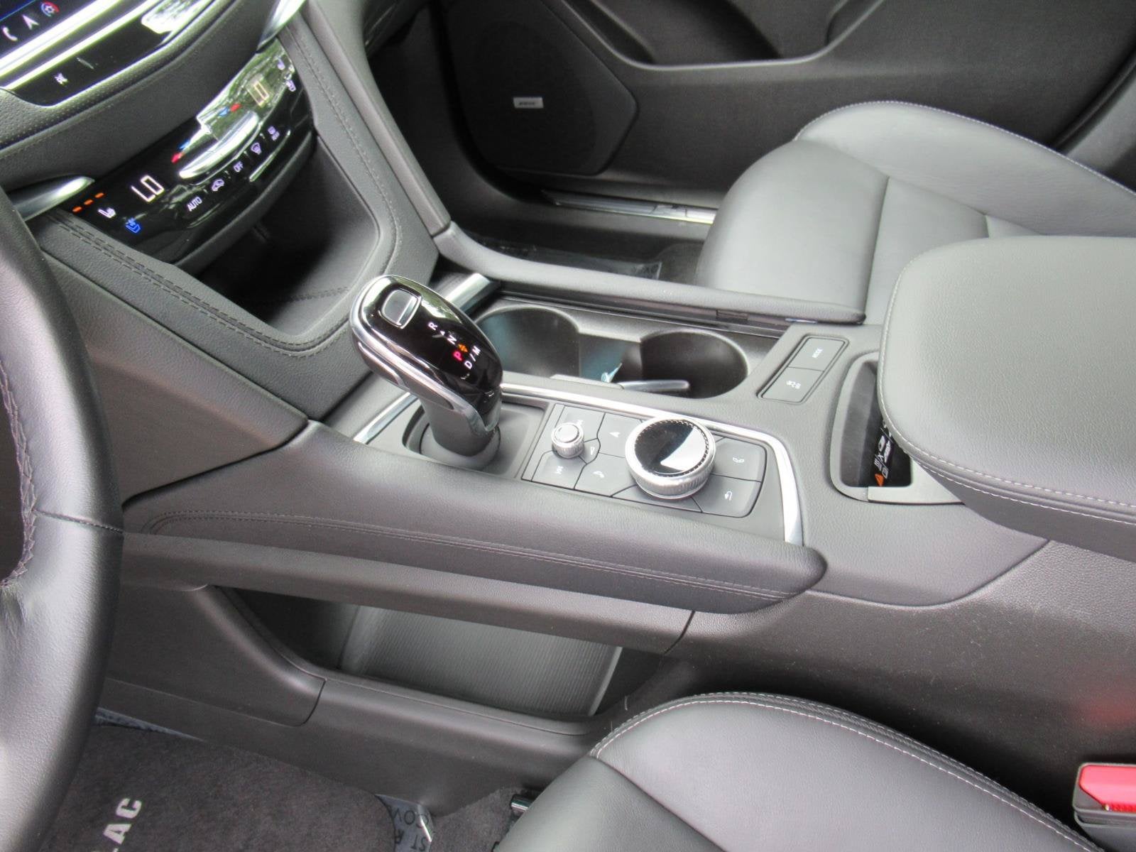 2023 Cadillac XT5 FWD Premium Luxury
