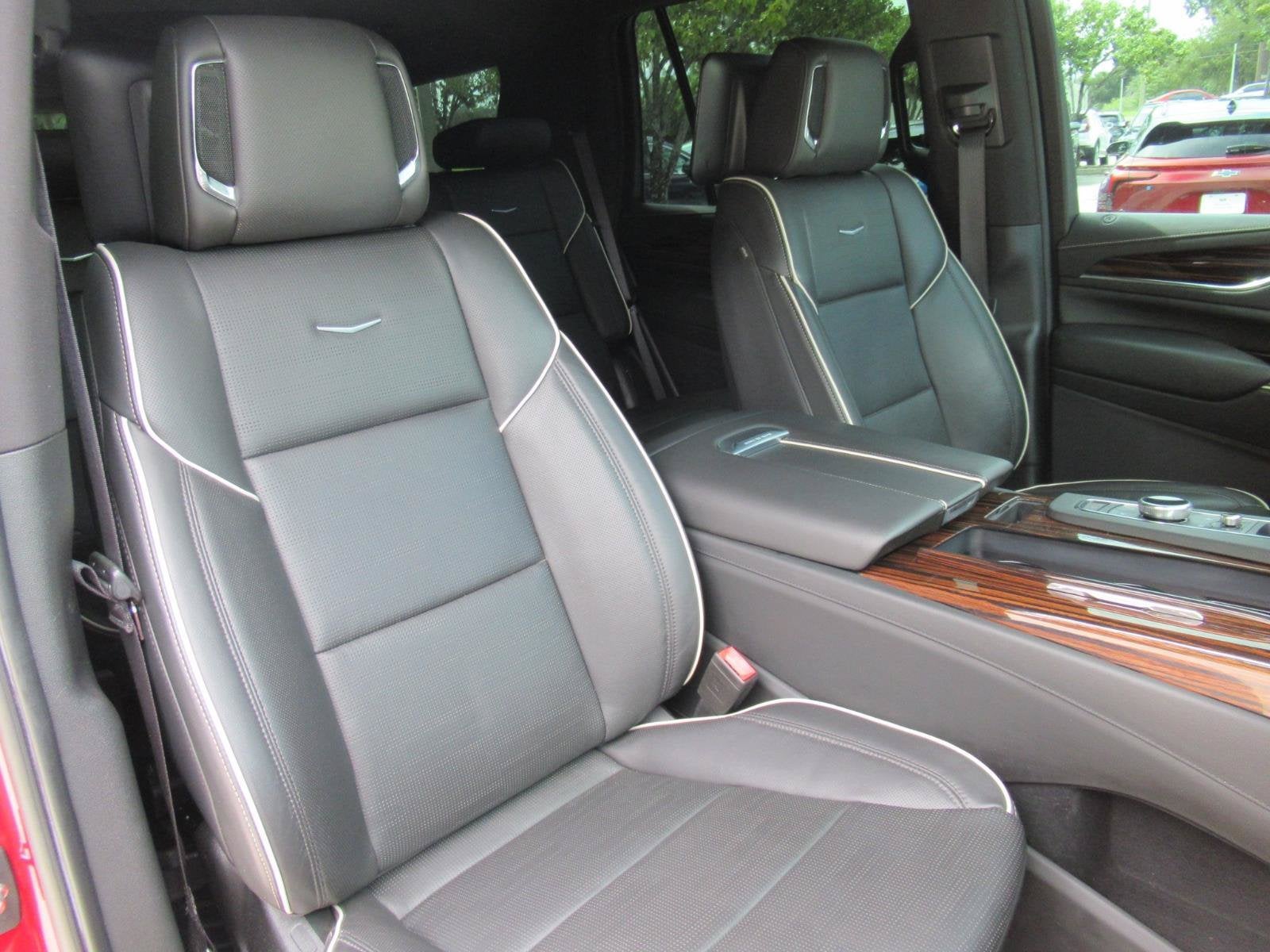 2023 Cadillac Escalade 4WD Premium Luxury