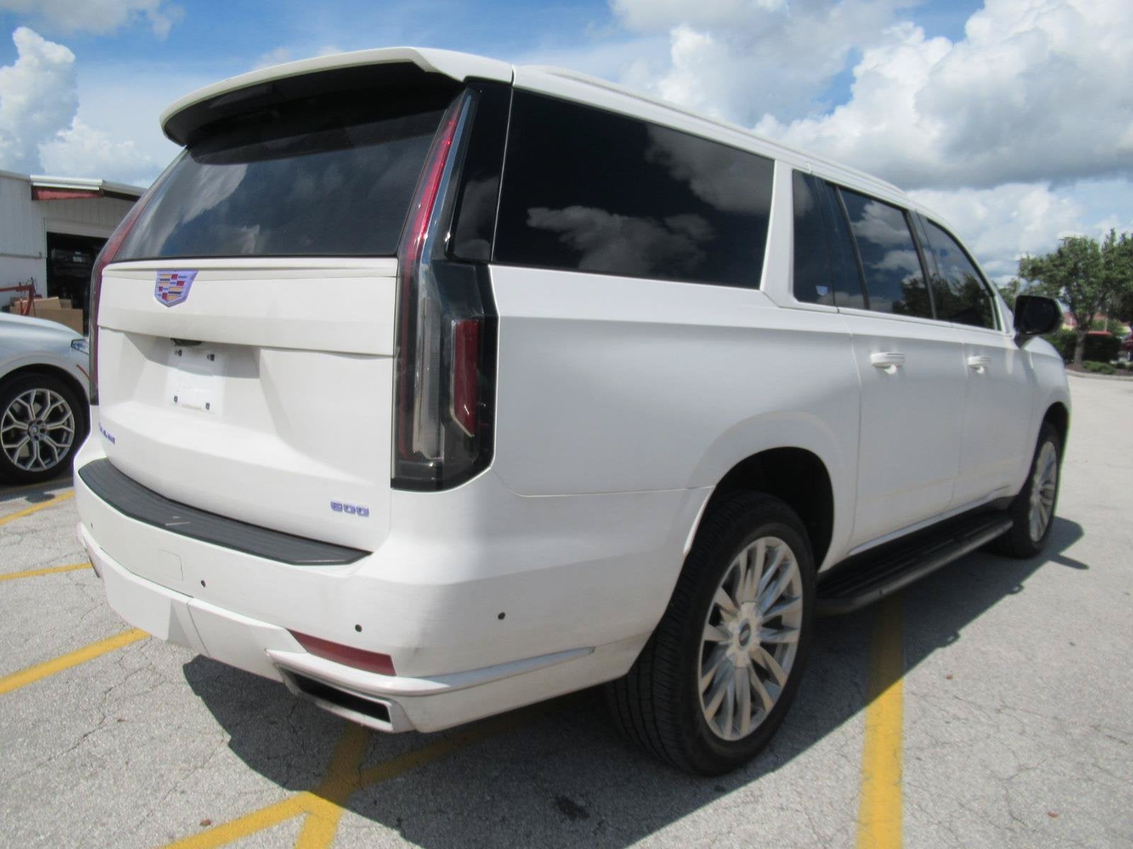 2023 Cadillac Escalade ESV 4WD Premium Luxury