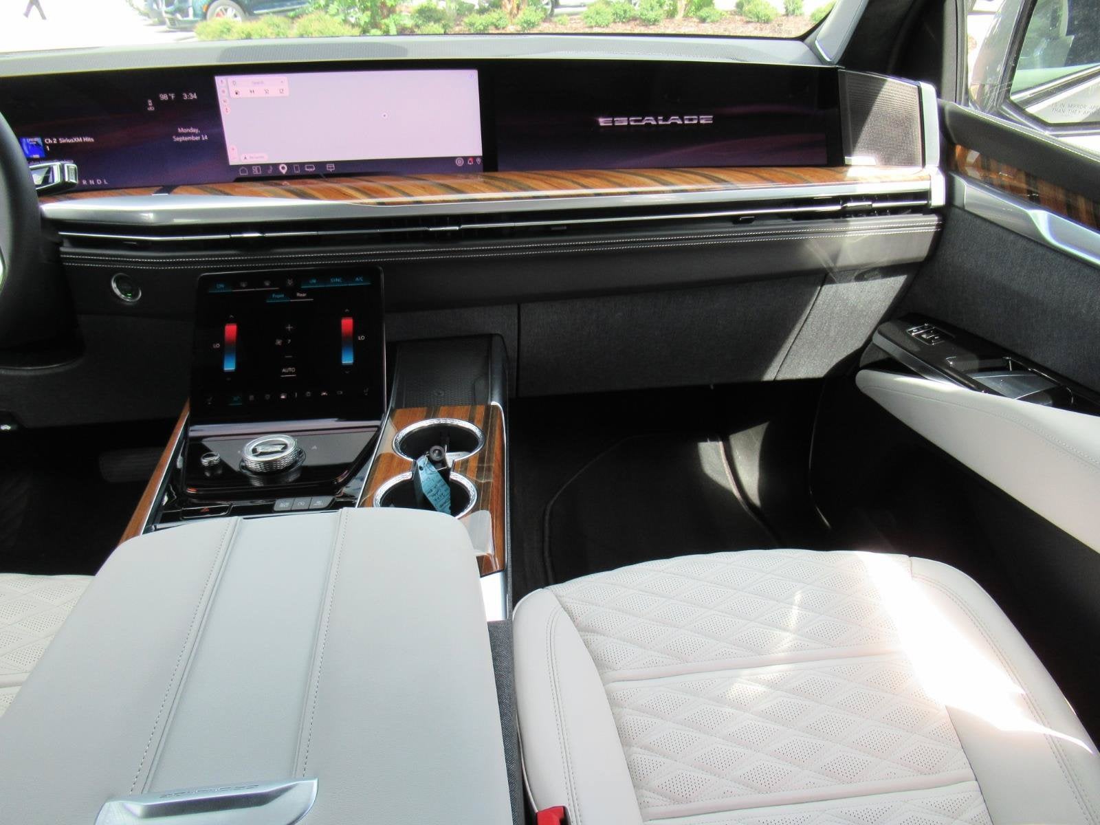 2026 Cadillac Escalade ESV Platinum Sport