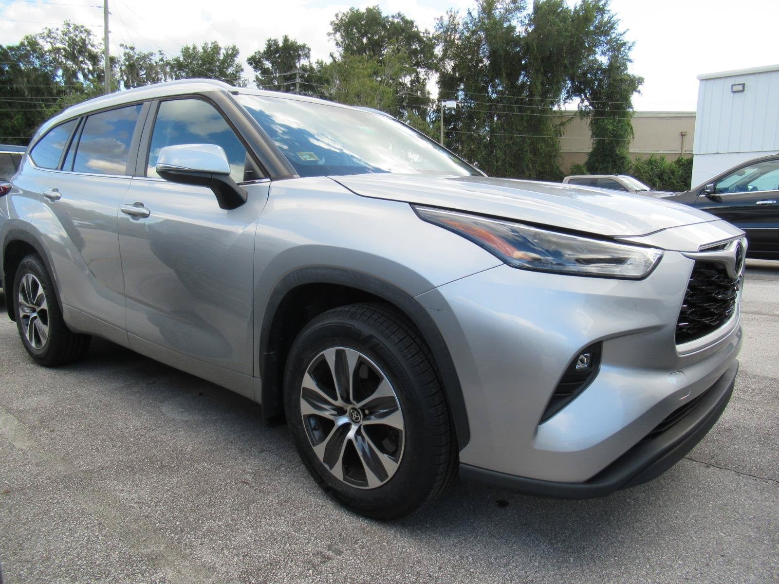 2023 Toyota Highlander L