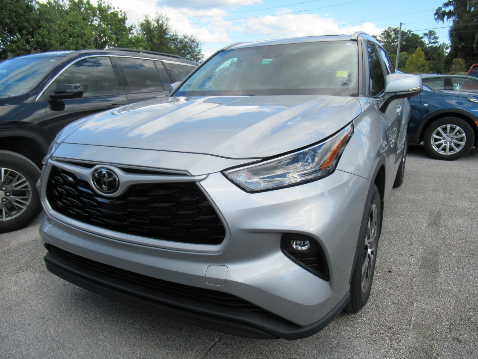 2023 Toyota Highlander L