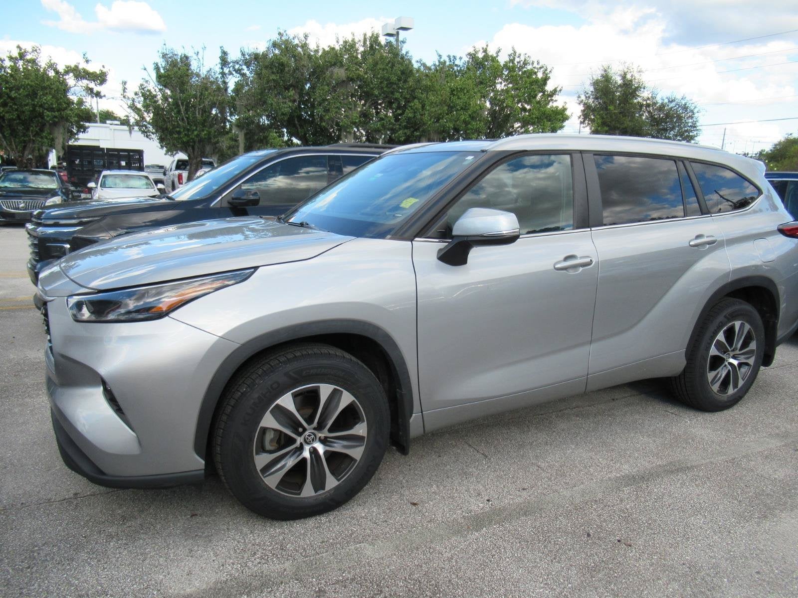 2023 Toyota Highlander L