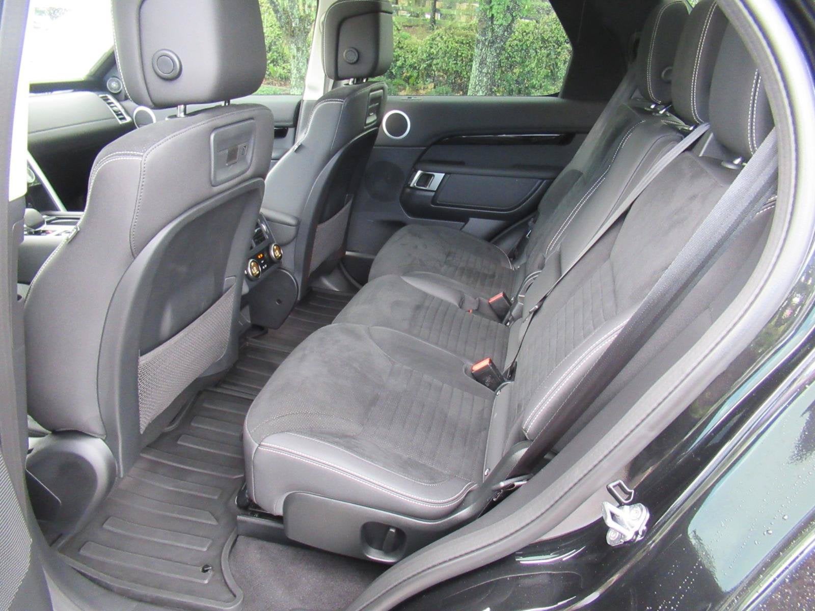 2024 Land Rover Discovery S