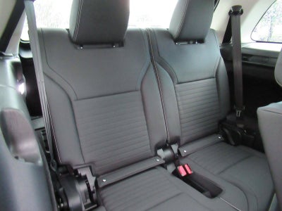 2024 Land Rover Discovery S