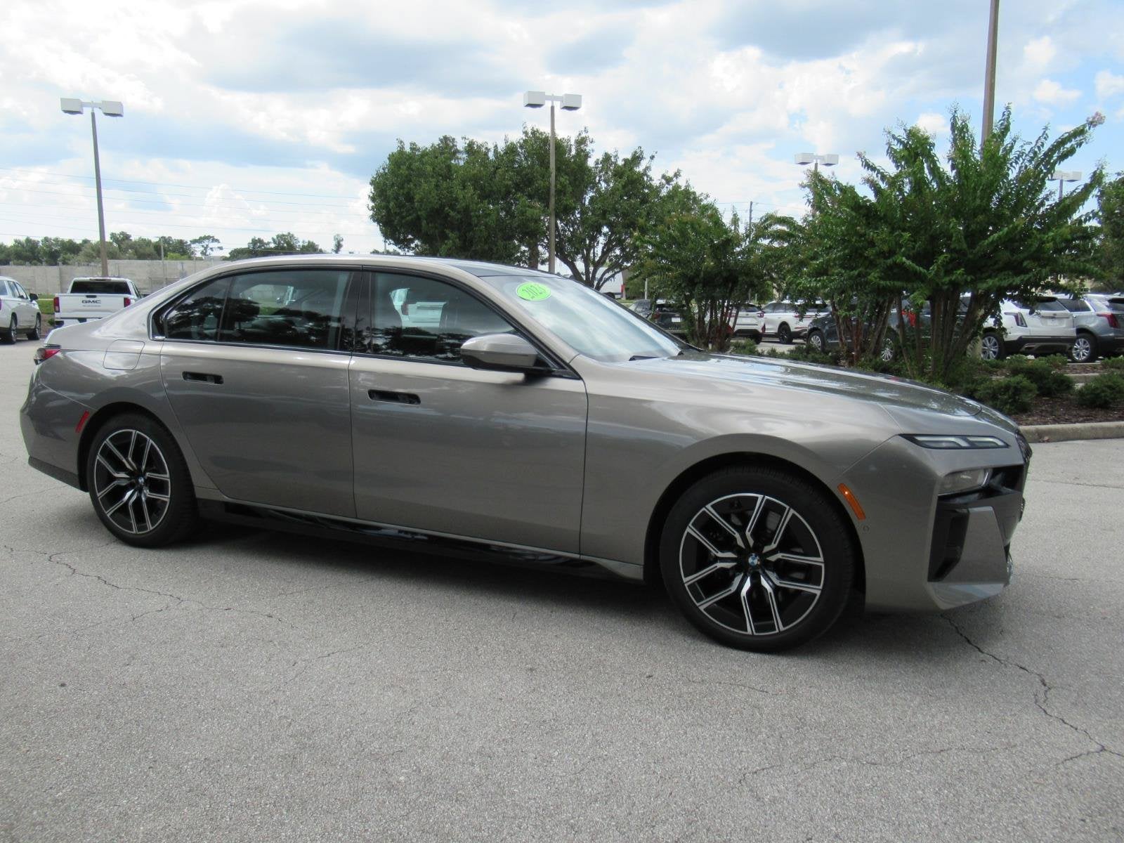 2023 BMW 7 Series 740i