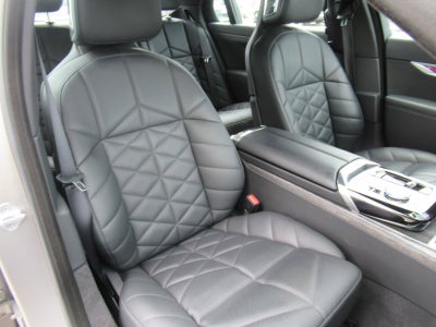 2023 BMW 7 Series 740i