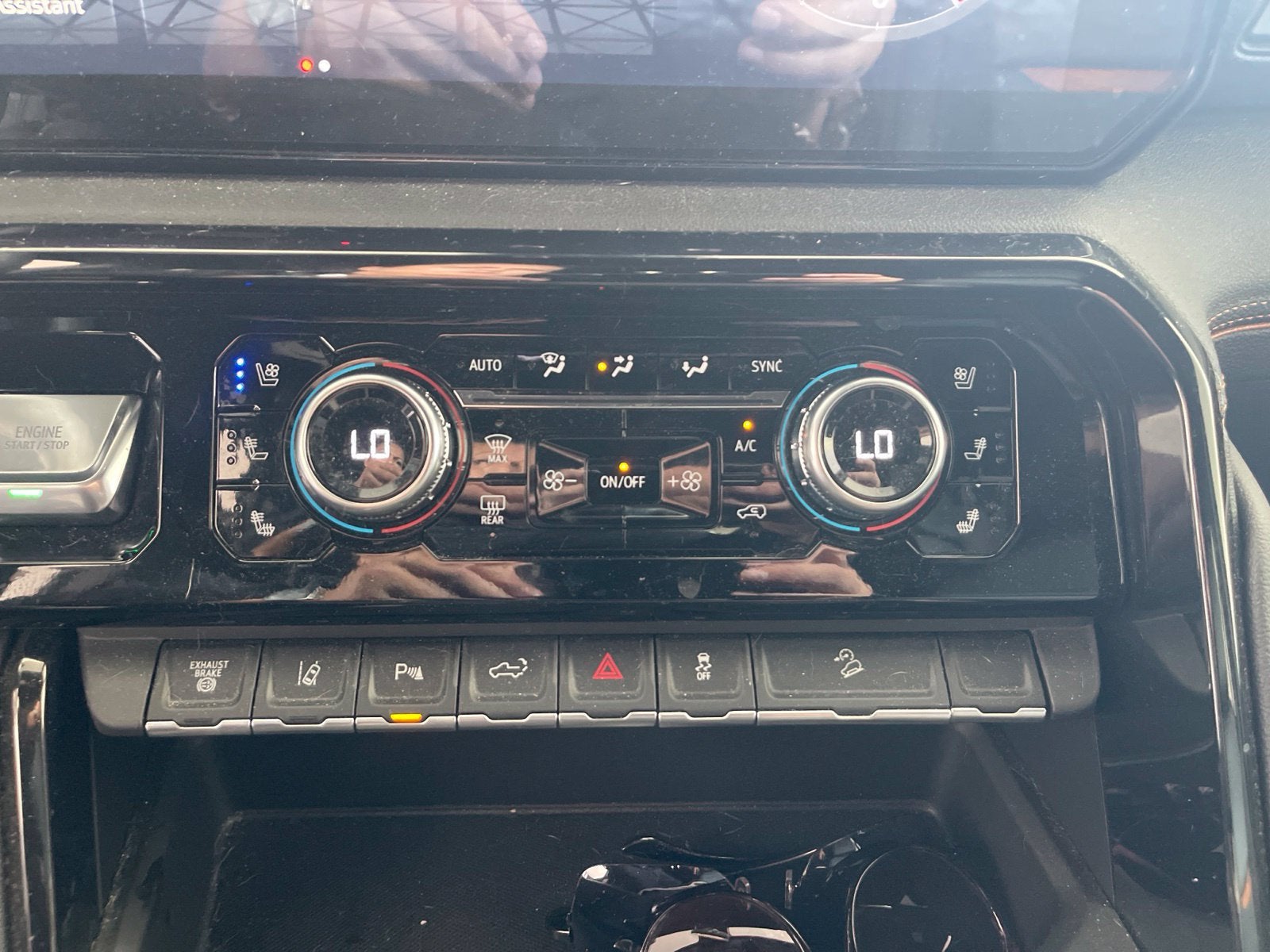 2025 GMC Sierra 3500 HD AT4