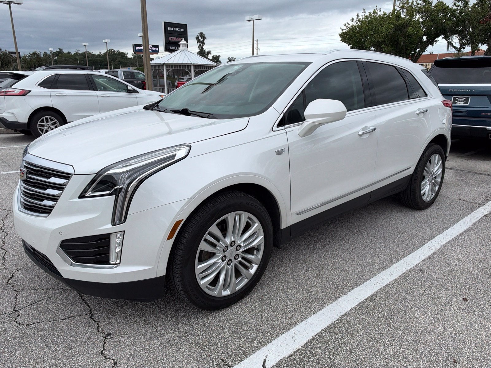 2019 Cadillac XT5 Premium Luxury FWD