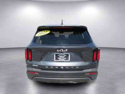 2022 Kia Sorento LX