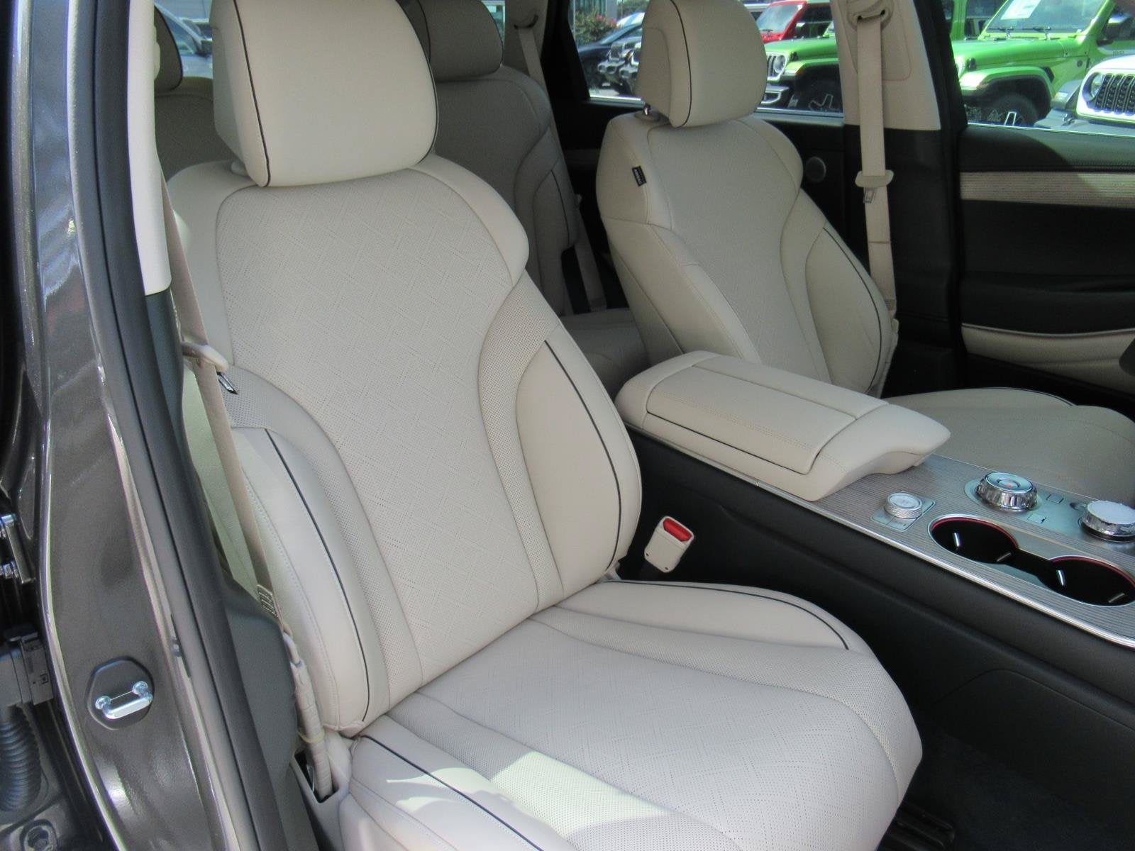 2025 Genesis GV80 2.5T Prestige