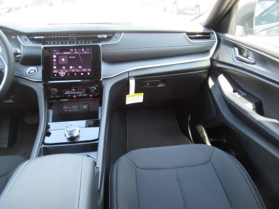 2026 Jeep Grand Cherokee GRAND CHEROKEE LAREDO 4X2