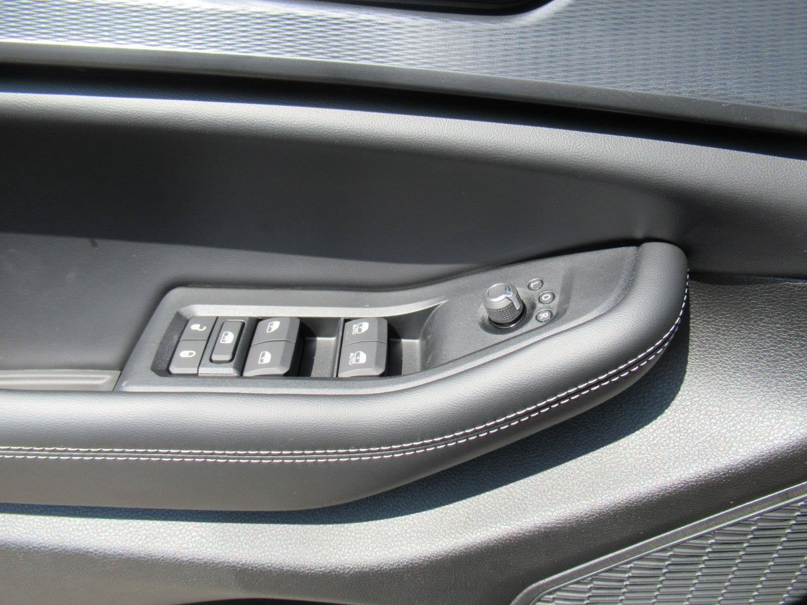 2026 Jeep Grand Cherokee GRAND CHEROKEE LAREDO 4X2