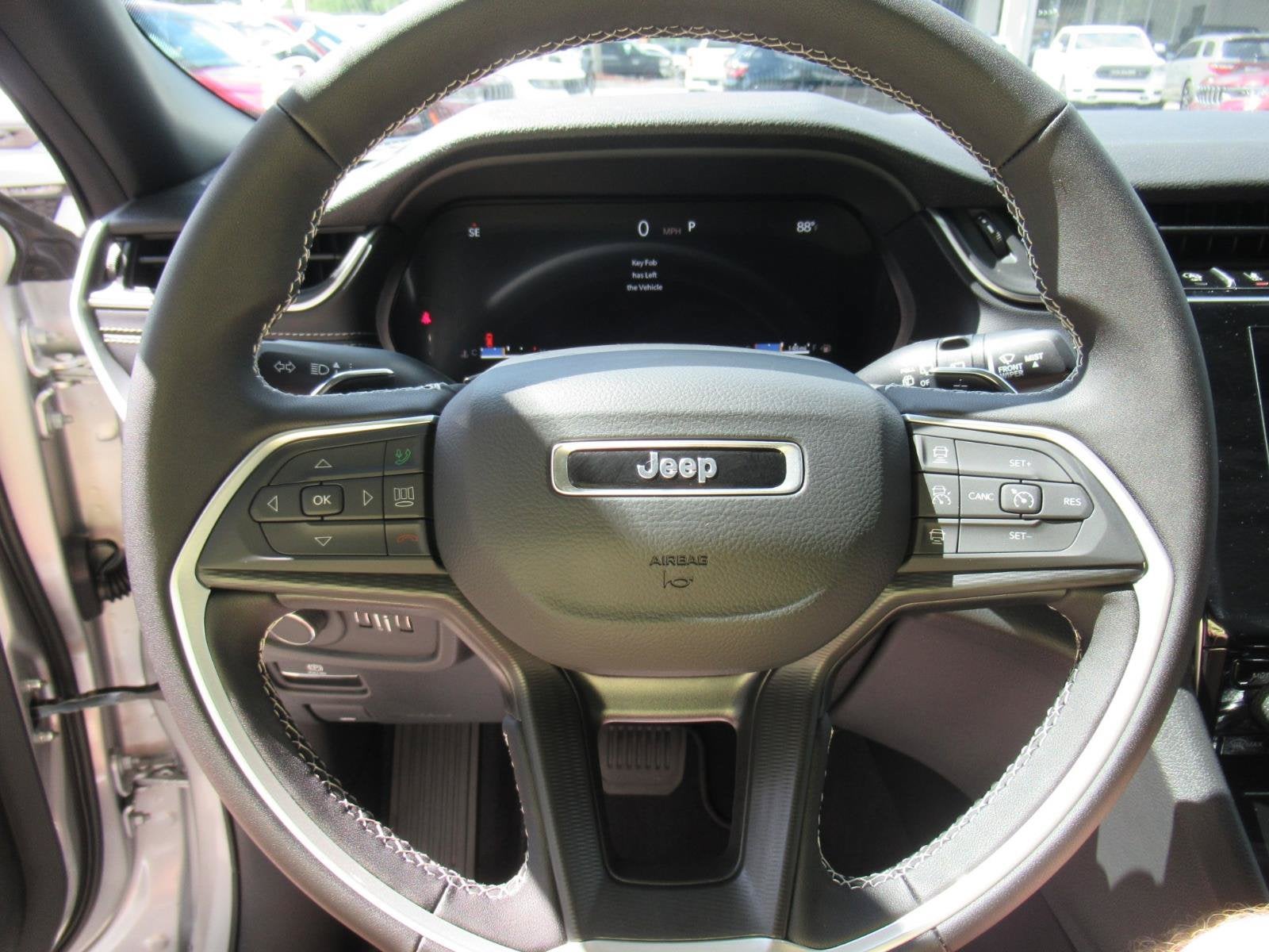 2026 Jeep Grand Cherokee GRAND CHEROKEE LAREDO 4X2