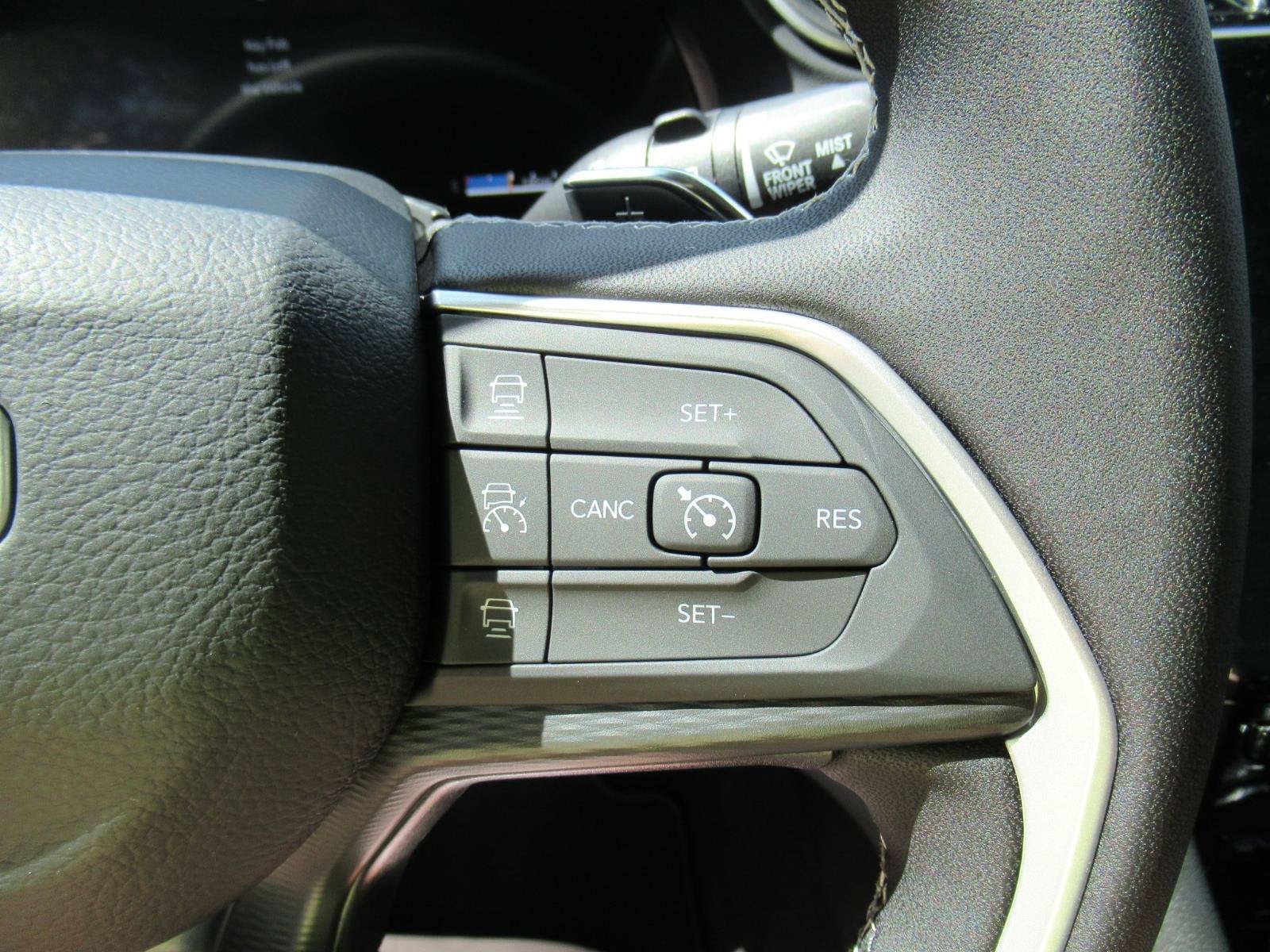 2026 Jeep Grand Cherokee GRAND CHEROKEE LAREDO 4X2
