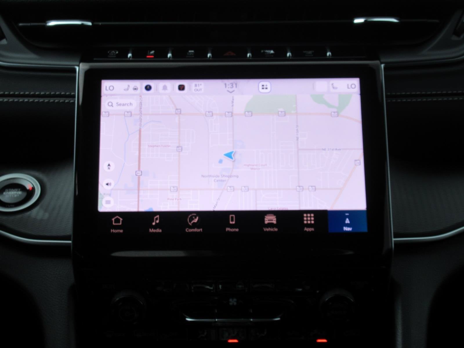2027 Jeep Grand Cherokee GRAND CHEROKEE LAREDO X 4X2