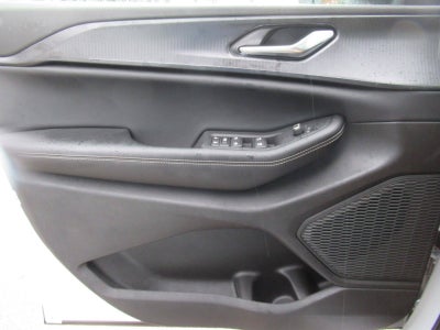 2027 Jeep Grand Cherokee GRAND CHEROKEE LAREDO X 4X2