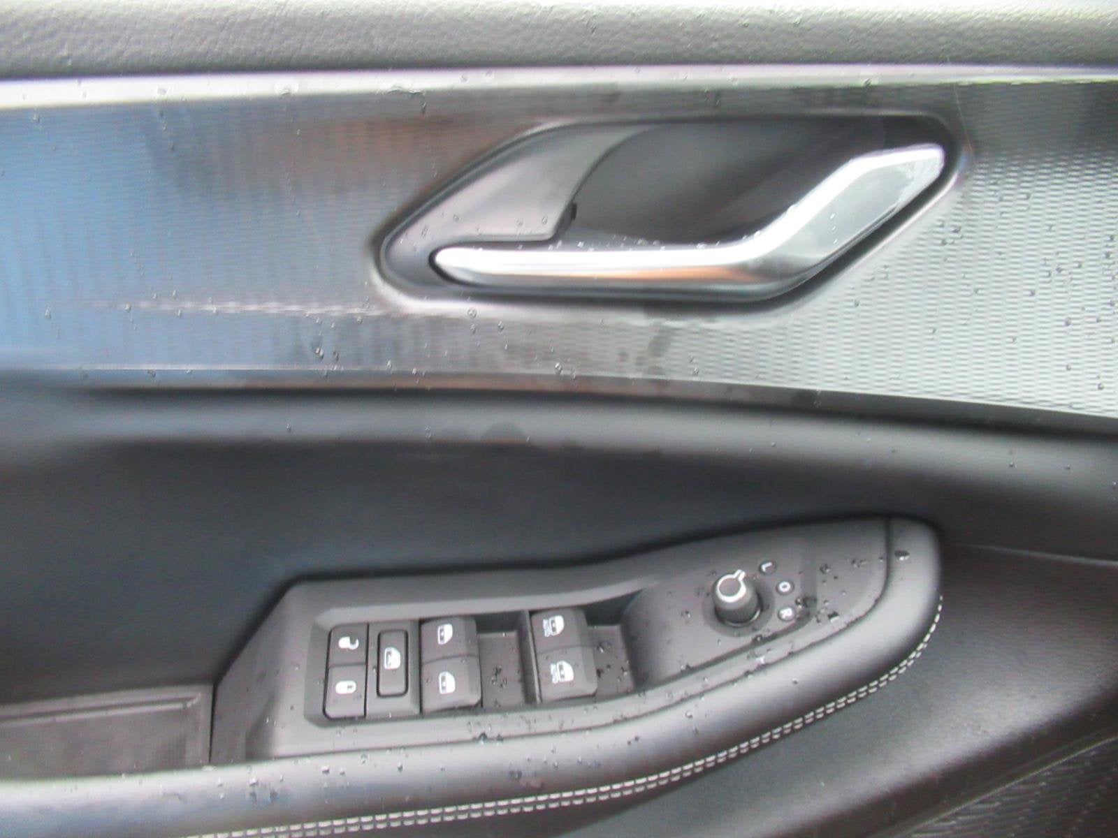 2027 Jeep Grand Cherokee GRAND CHEROKEE LAREDO X 4X2