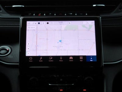 2027 Jeep Grand Cherokee GRAND CHEROKEE LAREDO X 4X2
