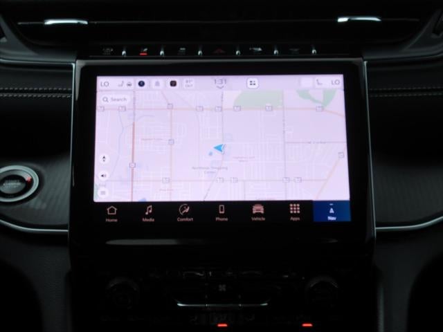 2027 Jeep Grand Cherokee GRAND CHEROKEE LAREDO X 4X2