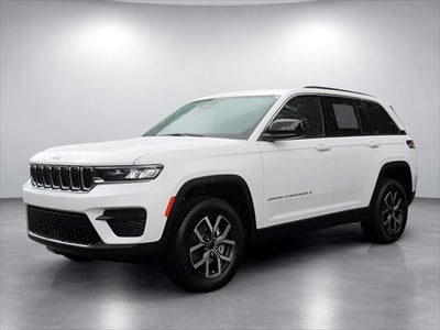 2027 Jeep Grand Cherokee GRAND CHEROKEE LAREDO X 4X2