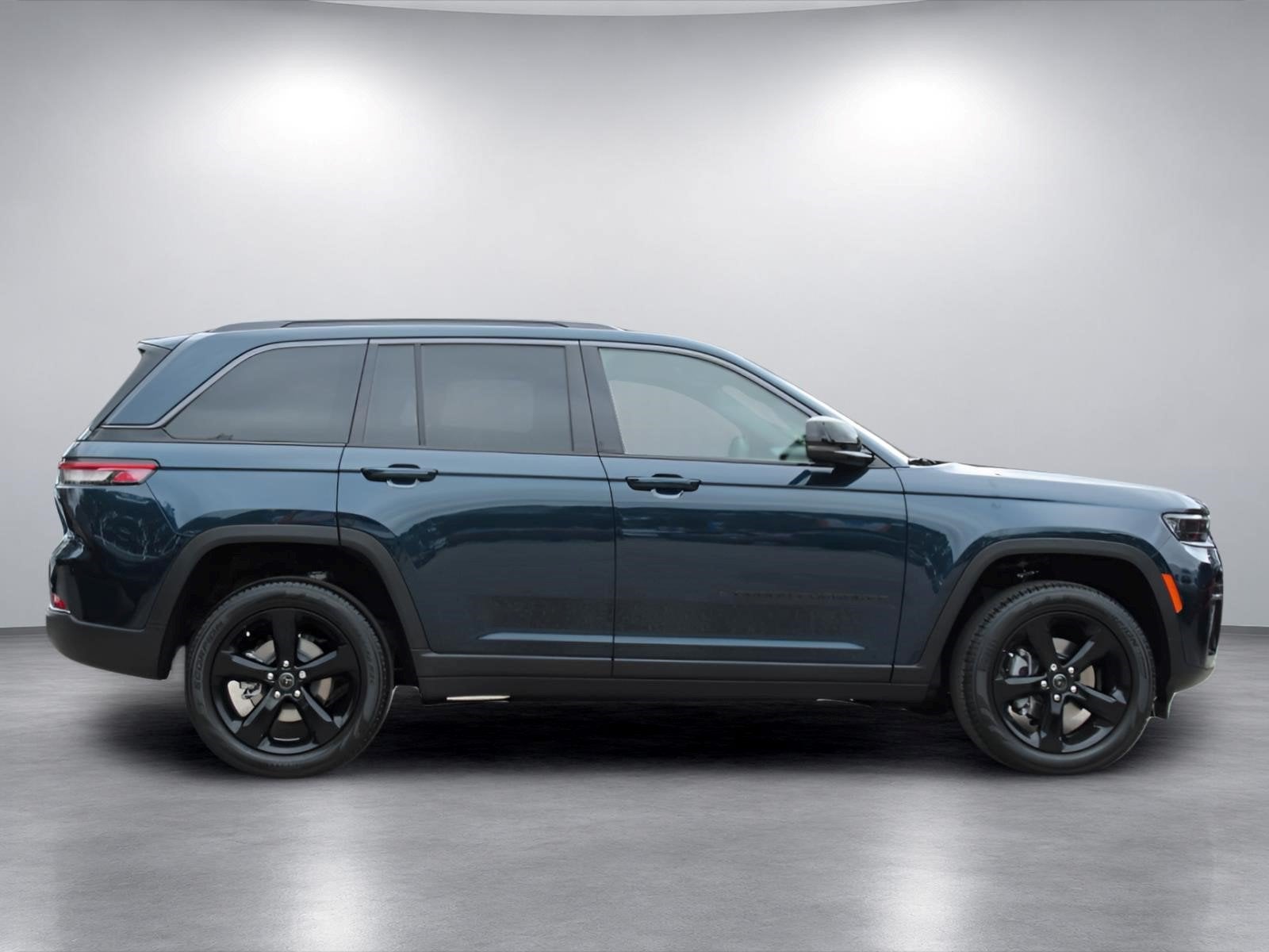 2027 Jeep Grand Cherokee GRAND CHEROKEE LIMITED 4X2