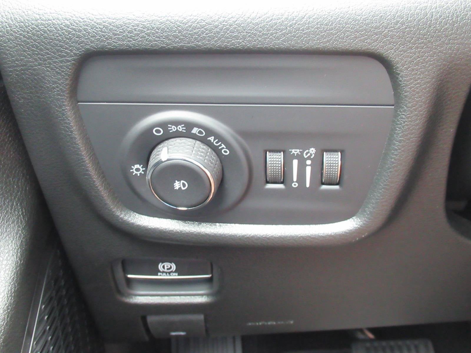 2027 Jeep Grand Cherokee GRAND CHEROKEE LIMITED 4X2