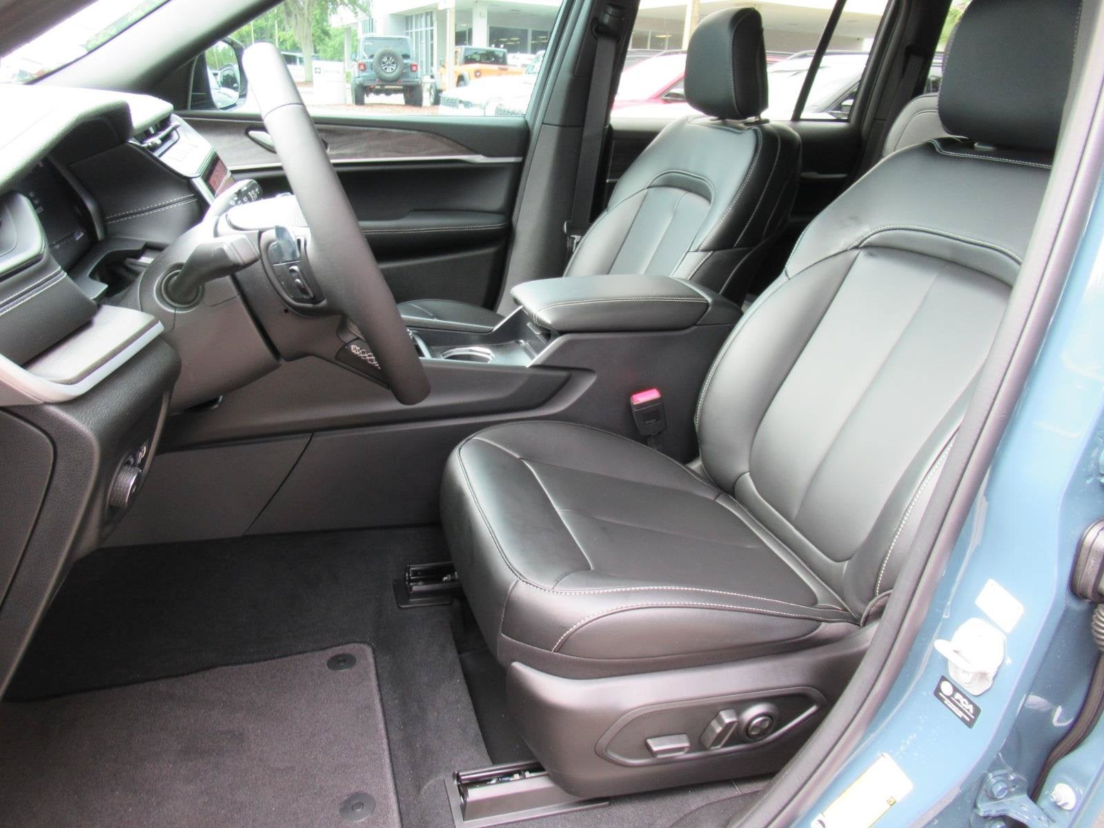 2026 Jeep Grand Cherokee GRAND CHEROKEE LIMITED 4X2