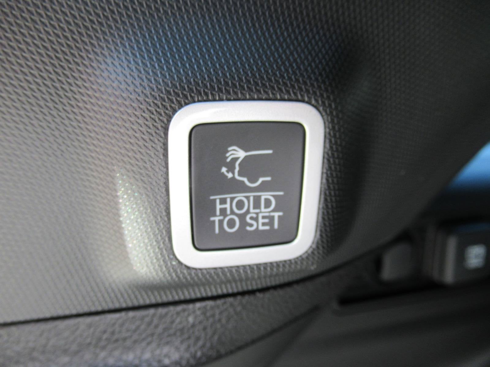 2027 Jeep Grand Cherokee GRAND CHEROKEE LIMITED 4X2