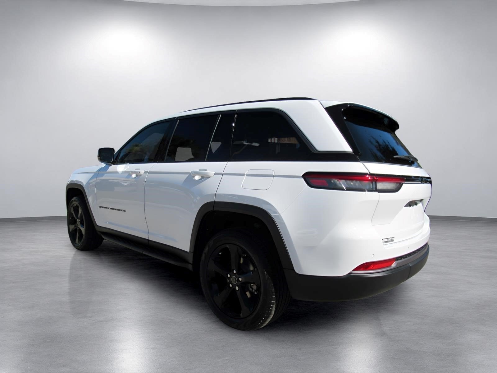 2027 Jeep Grand Cherokee GRAND CHEROKEE LIMITED 4X2