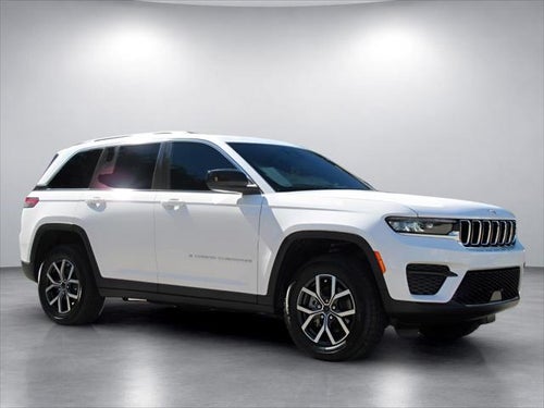 2027 Jeep Grand Cherokee GRAND CHEROKEE LAREDO X 4X4
