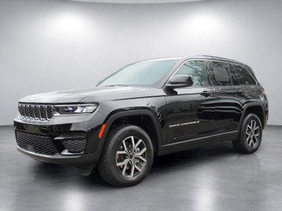 2027 Jeep Grand Cherokee GRAND CHEROKEE LAREDO X 4X4