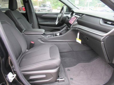 2027 Jeep Grand Cherokee GRAND CHEROKEE LAREDO X 4X4