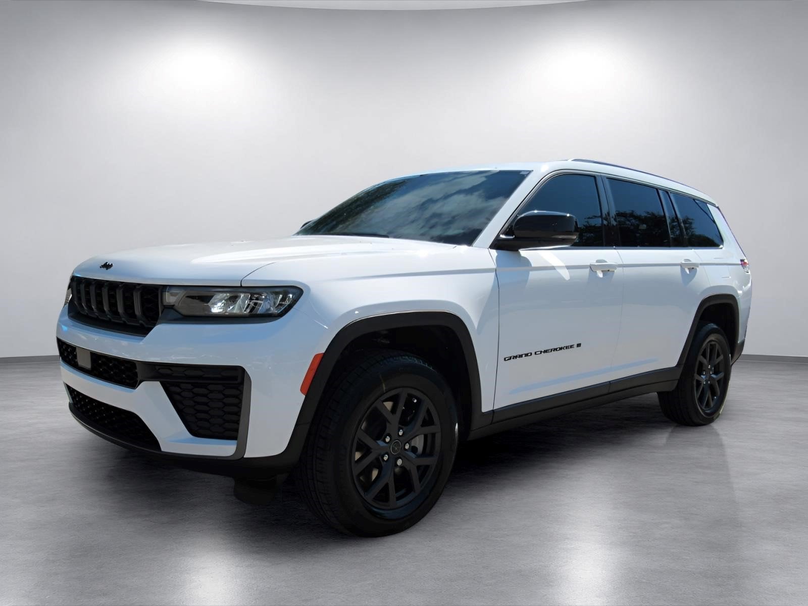 2027 Jeep Grand Cherokee GRAND CHEROKEE L LAREDO ALTITUDE 4X2