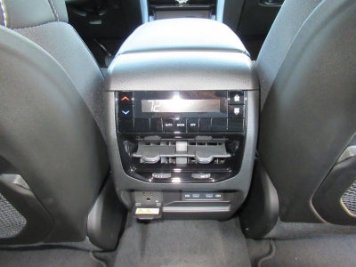 2027 Jeep Grand Cherokee GRAND CHEROKEE L LAREDO ALTITUDE 4X2