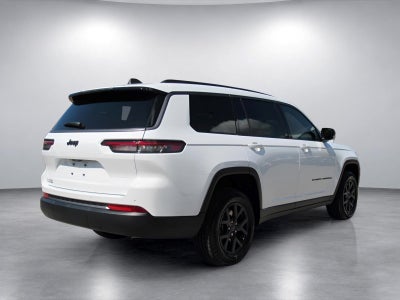 2027 Jeep Grand Cherokee GRAND CHEROKEE L LAREDO ALTITUDE 4X2