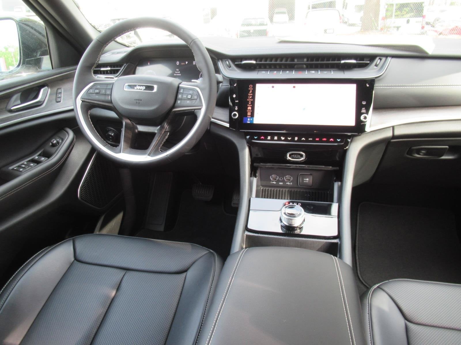 2026 Jeep Grand Cherokee GRAND CHEROKEE L LIMITED 4X2