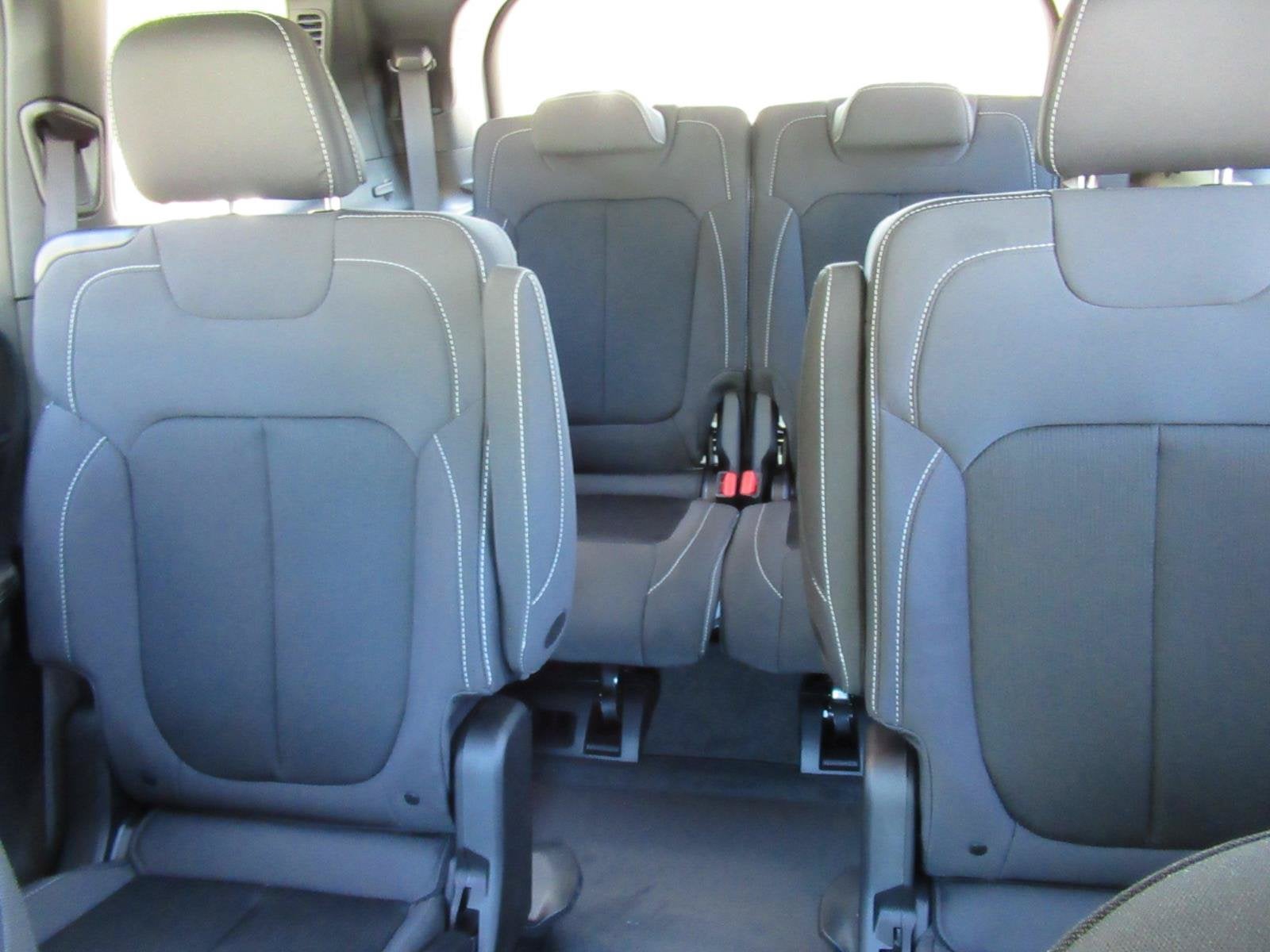 2026 Jeep Grand Cherokee GRAND CHEROKEE L LAREDO X 4X4