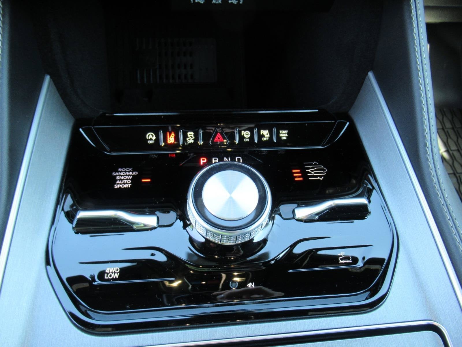 2026 Jeep Grand Wagoneer GRAND WAGONEER UPLAND 4X4