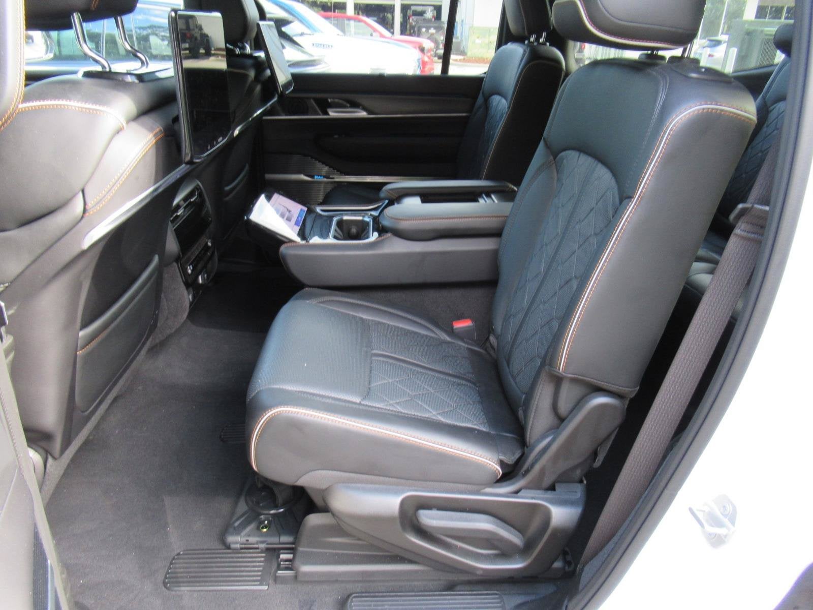 2025 Jeep Grand Wagoneer Series III Obsidian 4x4