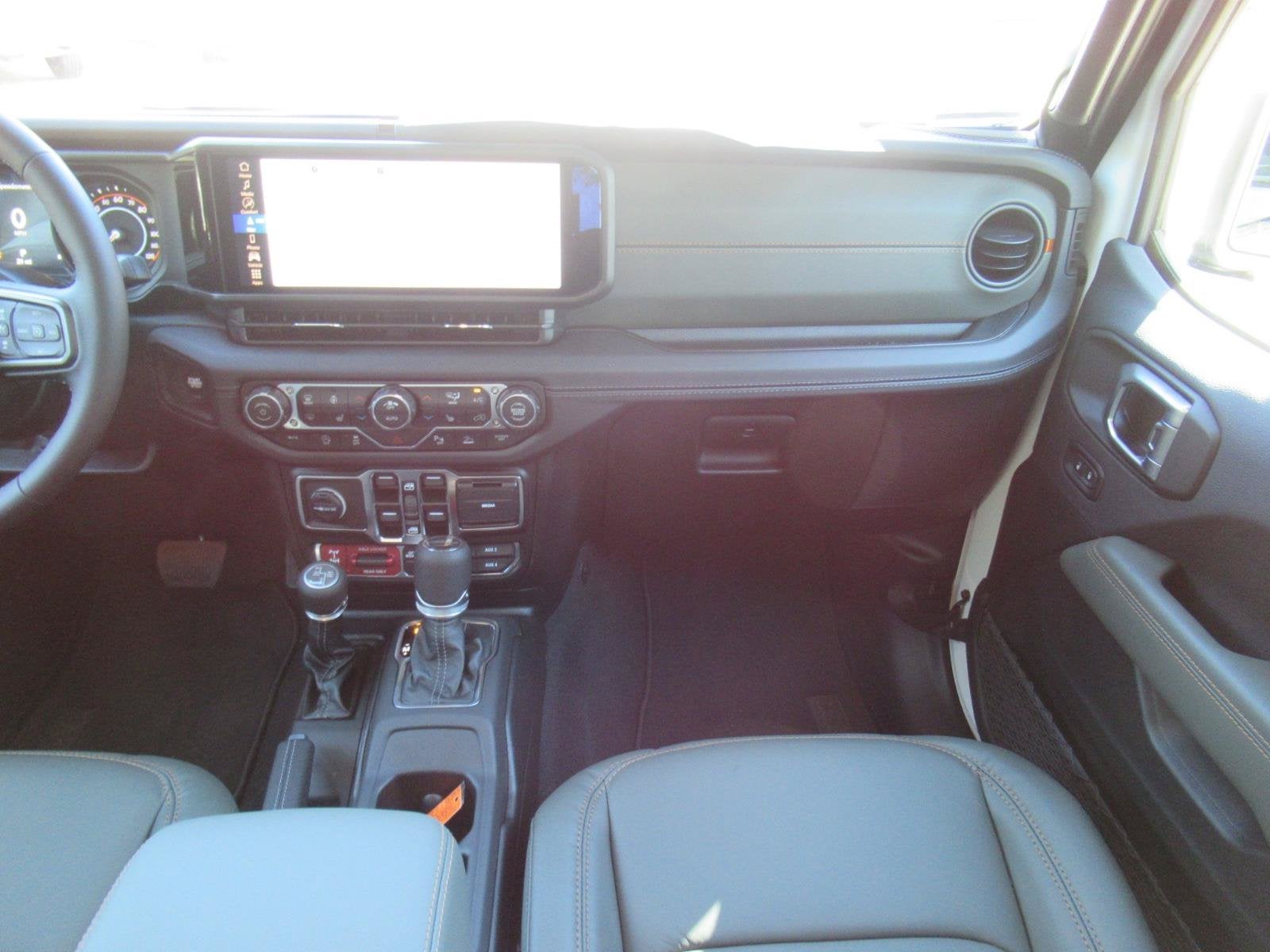 2027 Jeep Gladiator GLADIATOR MOJAVE X 4X4
