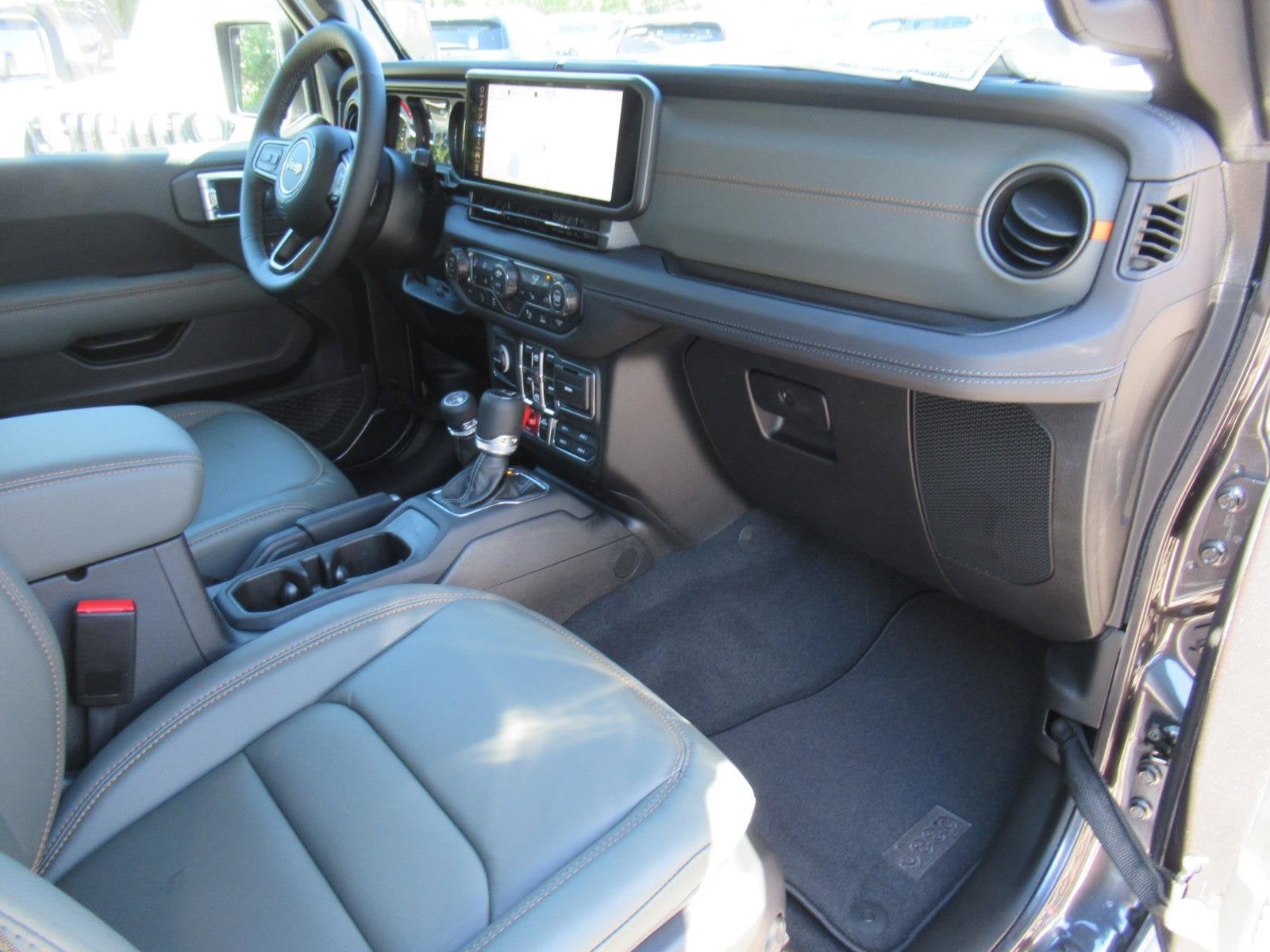 2027 Jeep Gladiator GLADIATOR MOJAVE X 4X4
