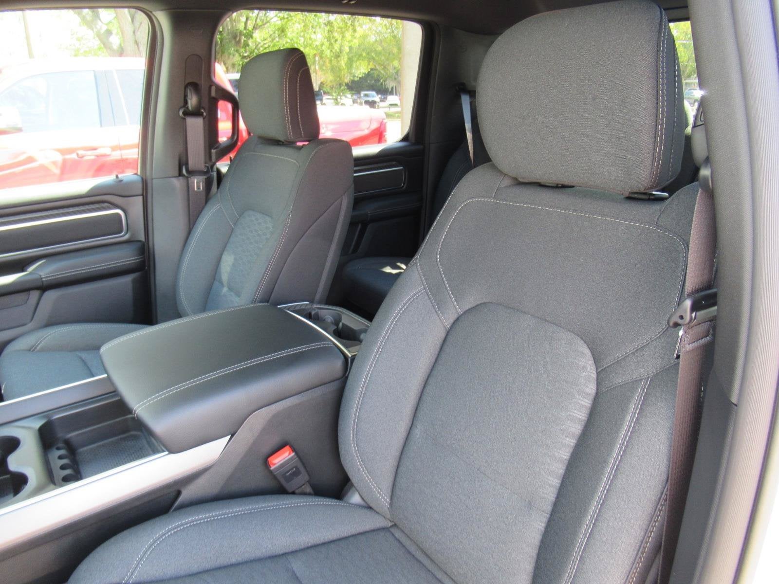 2027 RAM Ram 1500 RAM 1500 BIG HORN CREW CAB 4X2 5'7' BOX