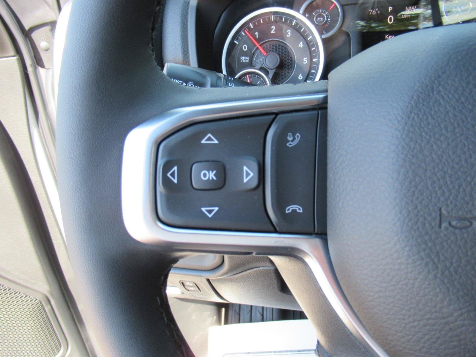 2027 RAM Ram 1500 RAM 1500 BIG HORN CREW CAB 4X2 5'7' BOX