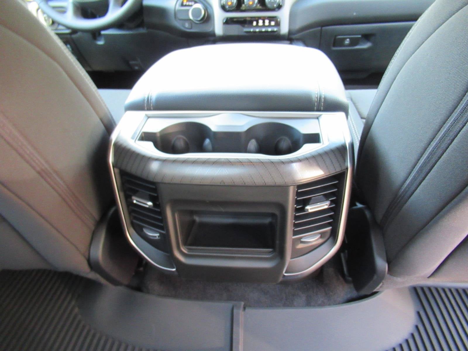 2027 RAM Ram 1500 RAM 1500 BIG HORN CREW CAB 4X2 5'7' BOX
