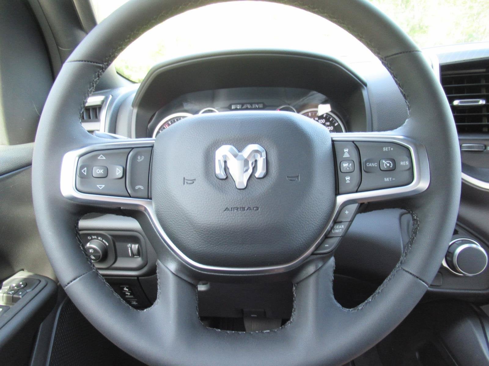 2026 RAM Ram 1500 RAM 1500 BIG HORN CREW CAB 4X2 6'4' BOX