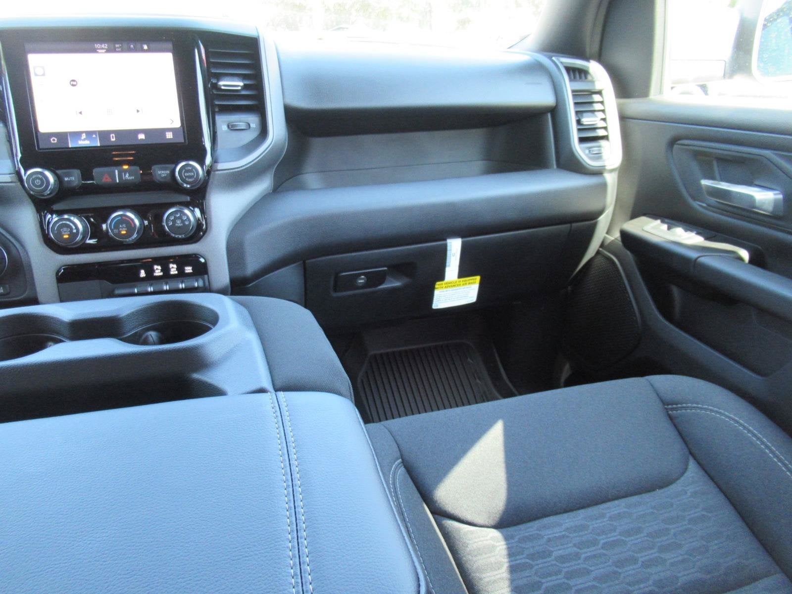 2026 RAM 1500 RAM 1500 WARLOCK CREW CAB 4X4 5'7' BOX