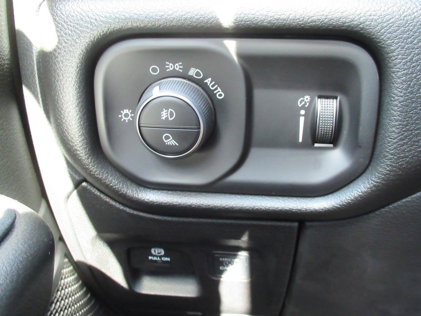 2026 RAM 1500 RAM 1500 WARLOCK CREW CAB 4X4 5'7' BOX